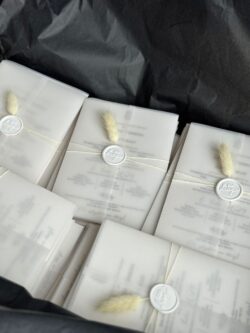 Invitatie - White and Simple - imagine 2